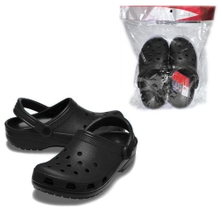 Flops de type Noir Crocs...